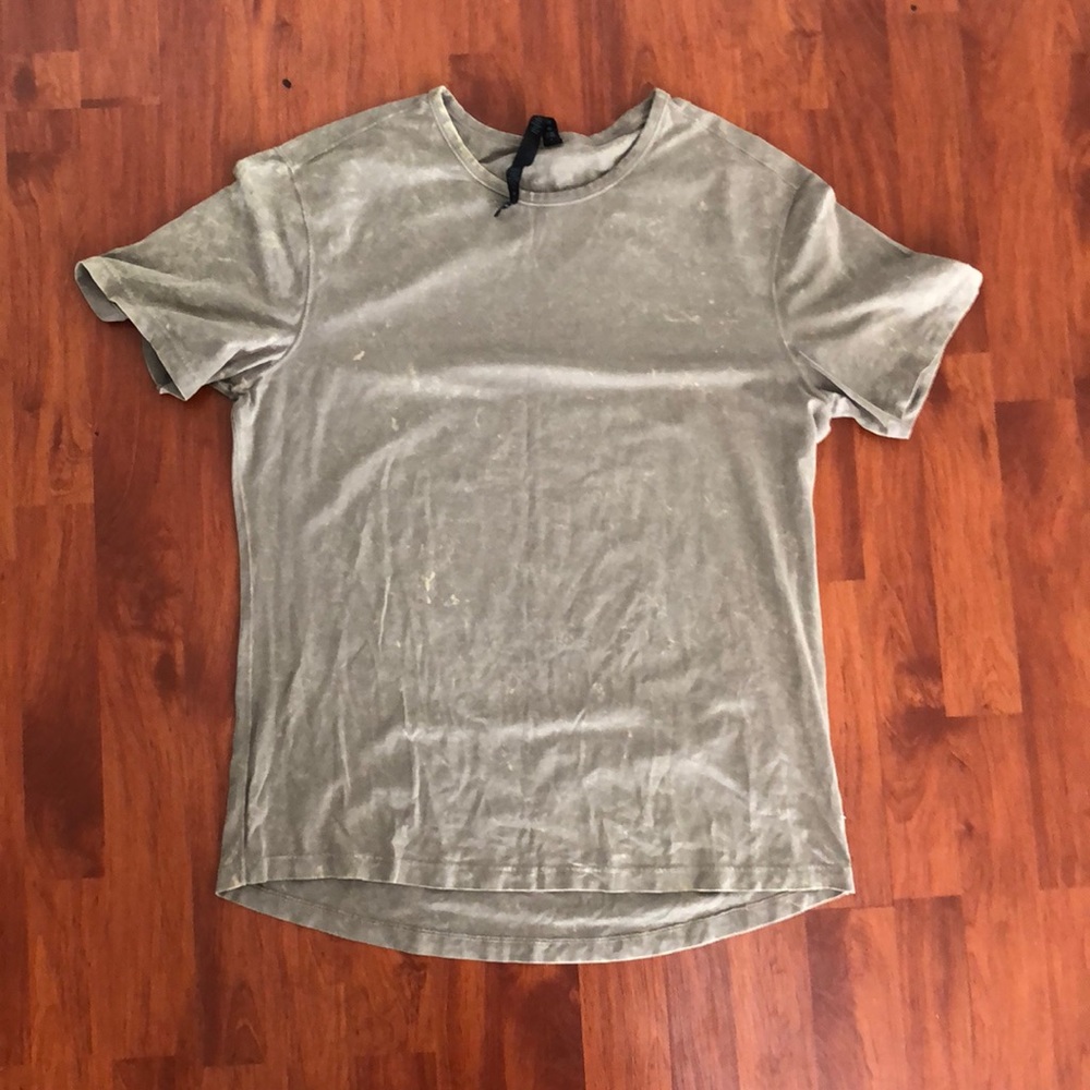 Men’s Lululemon 5 Year Basic Tee Mineral Wash Grey Green Color